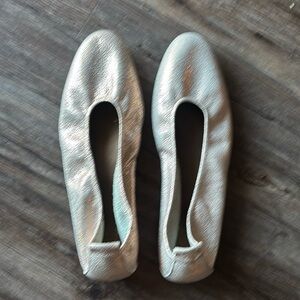Chic Silver Ballet Flats
